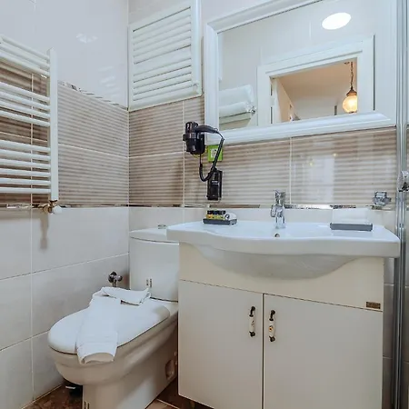 Taksim Nil Aparthotel 4*