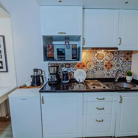 Taksim Nil Apartmanhotel 4*