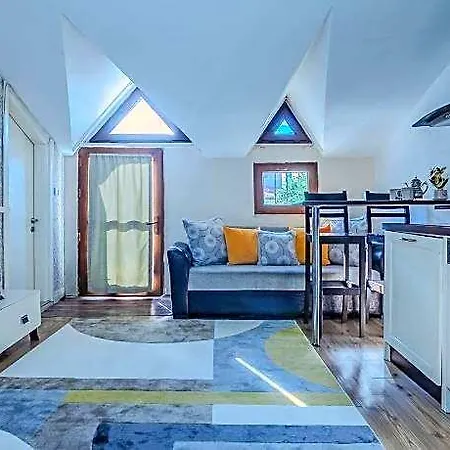 Taksim Nil Apartment
